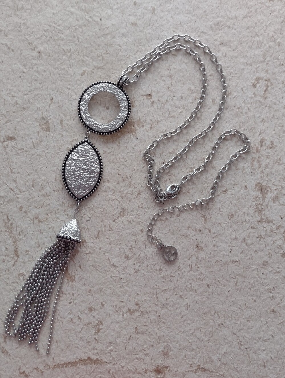 Necklace - Picture 5 of 9